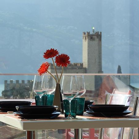 Apartament Blue Sky Garda - Sunset Malcesine Zewnętrze zdjęcie