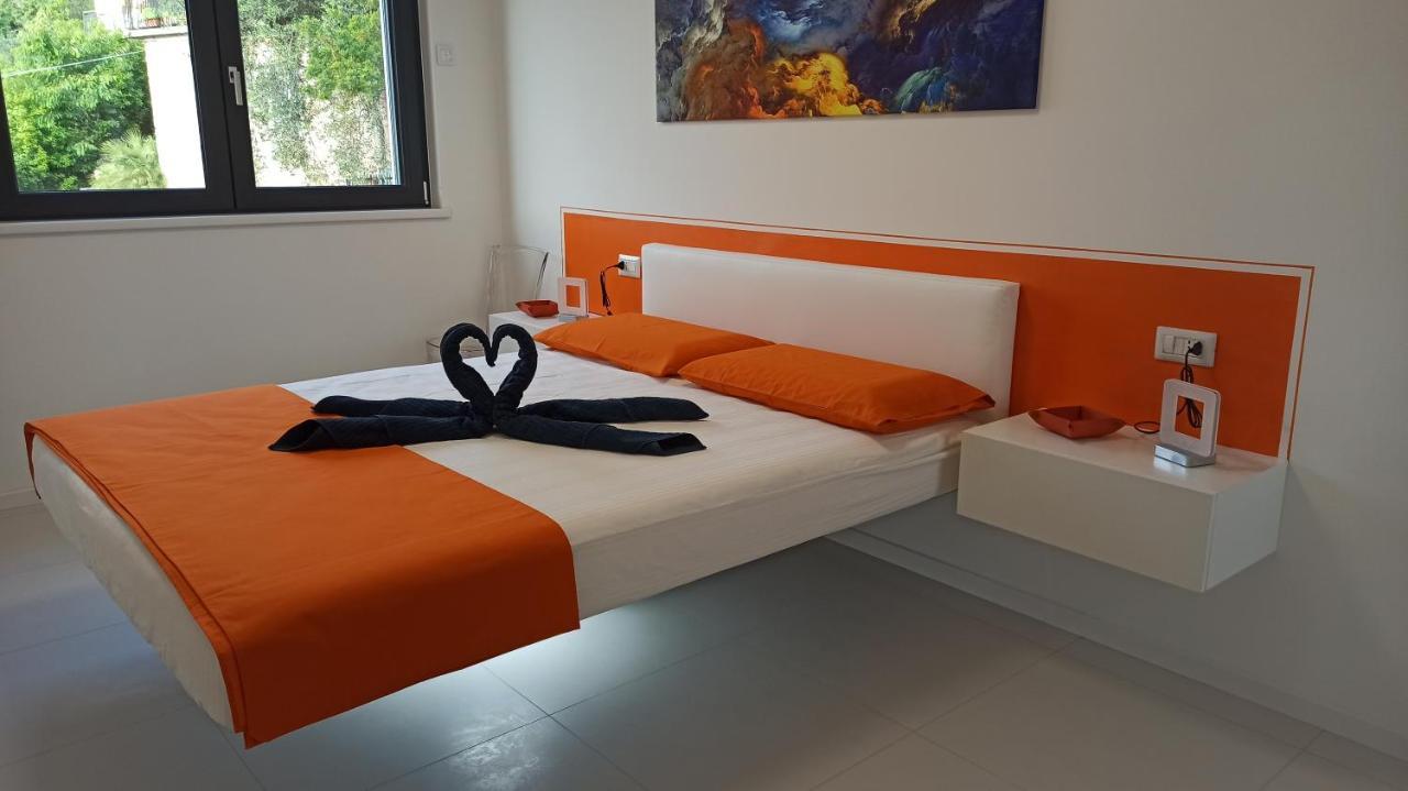 Apartament Blue Sky Garda - Sunset Malcesine Zewnętrze zdjęcie