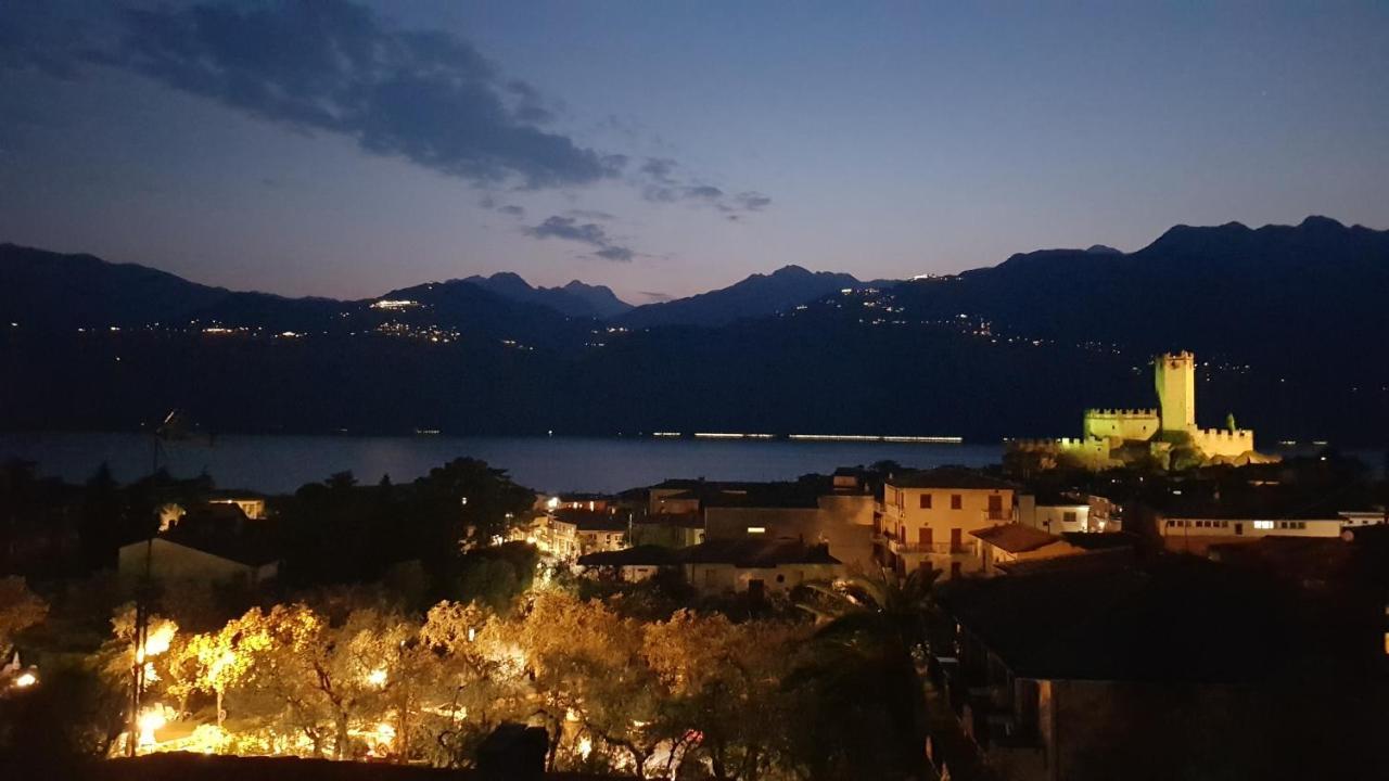 Apartament Blue Sky Garda - Sunset Malcesine Zewnętrze zdjęcie
